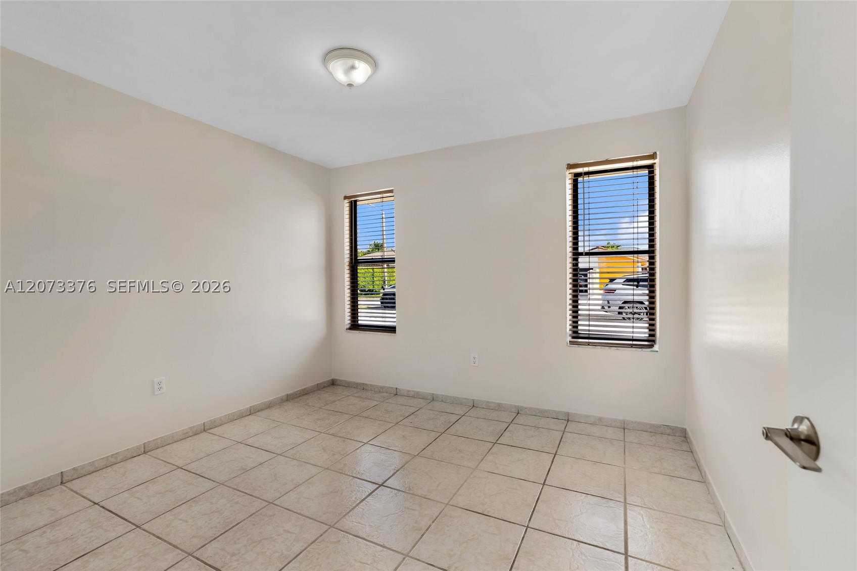 10212 NW 129th St, Hialeah Gardens FL 33018
