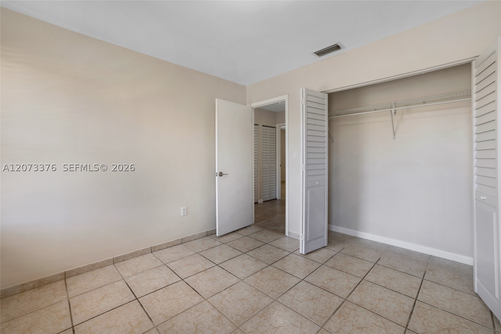 10212 NW 129th St, Hialeah Gardens FL 33018