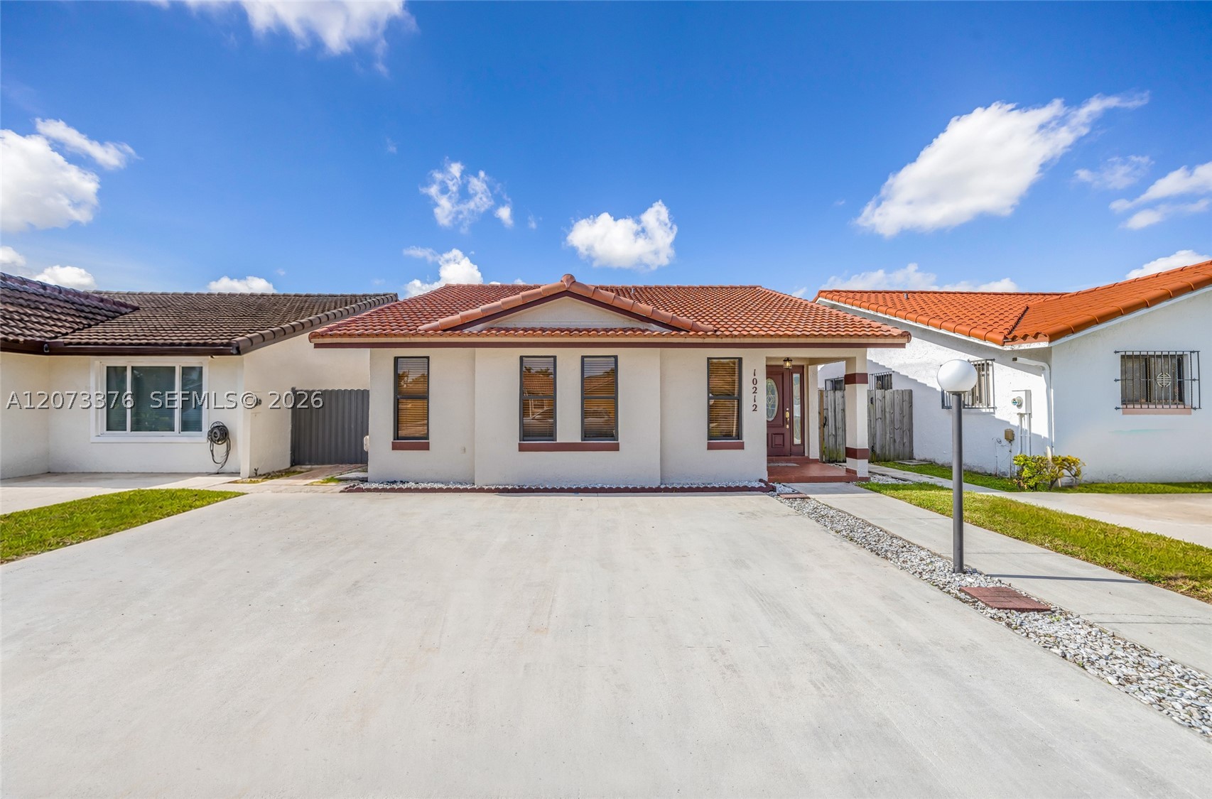 10212 NW 129th St, Hialeah Gardens FL 33018