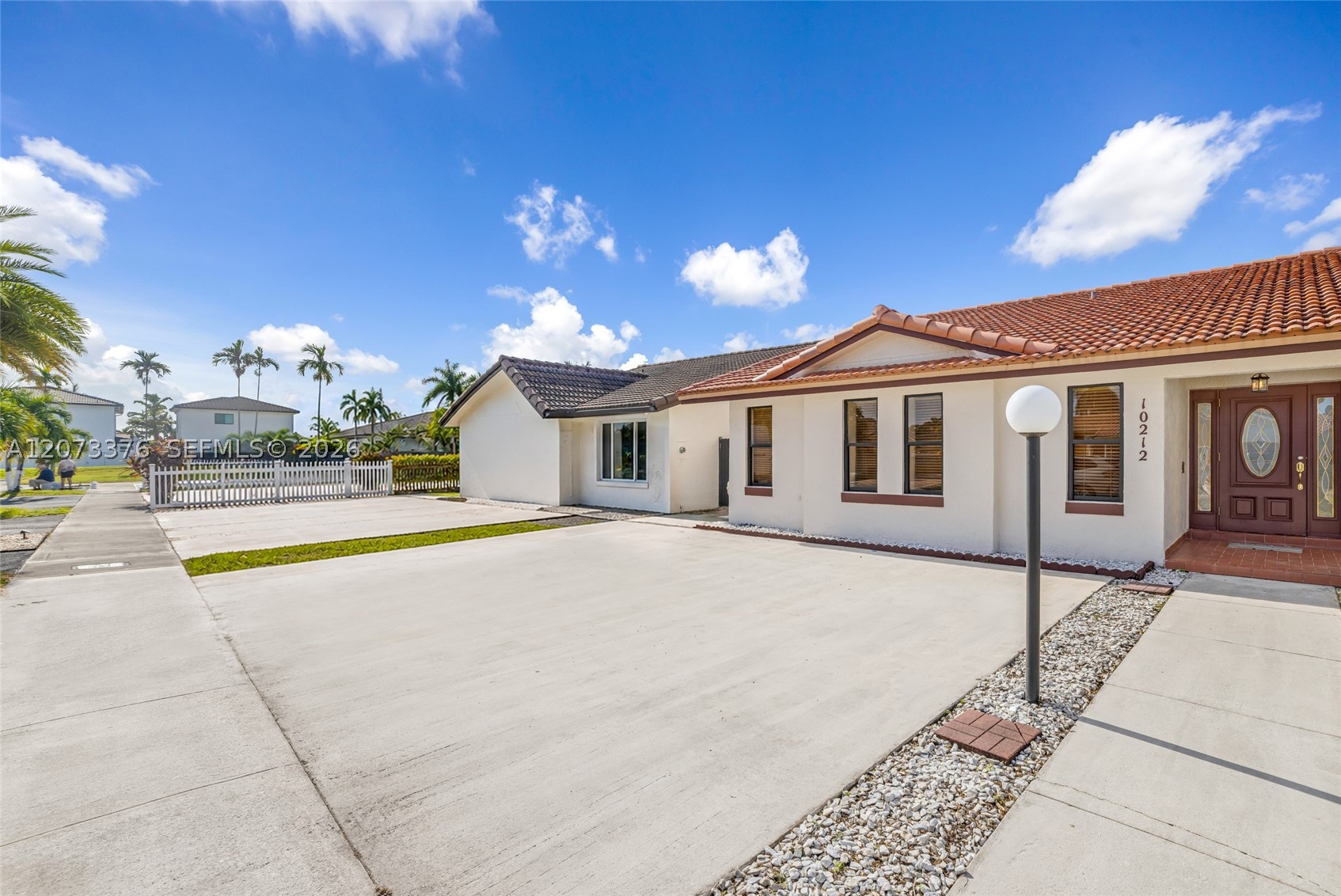 10212 NW 129th St, Hialeah Gardens FL 33018