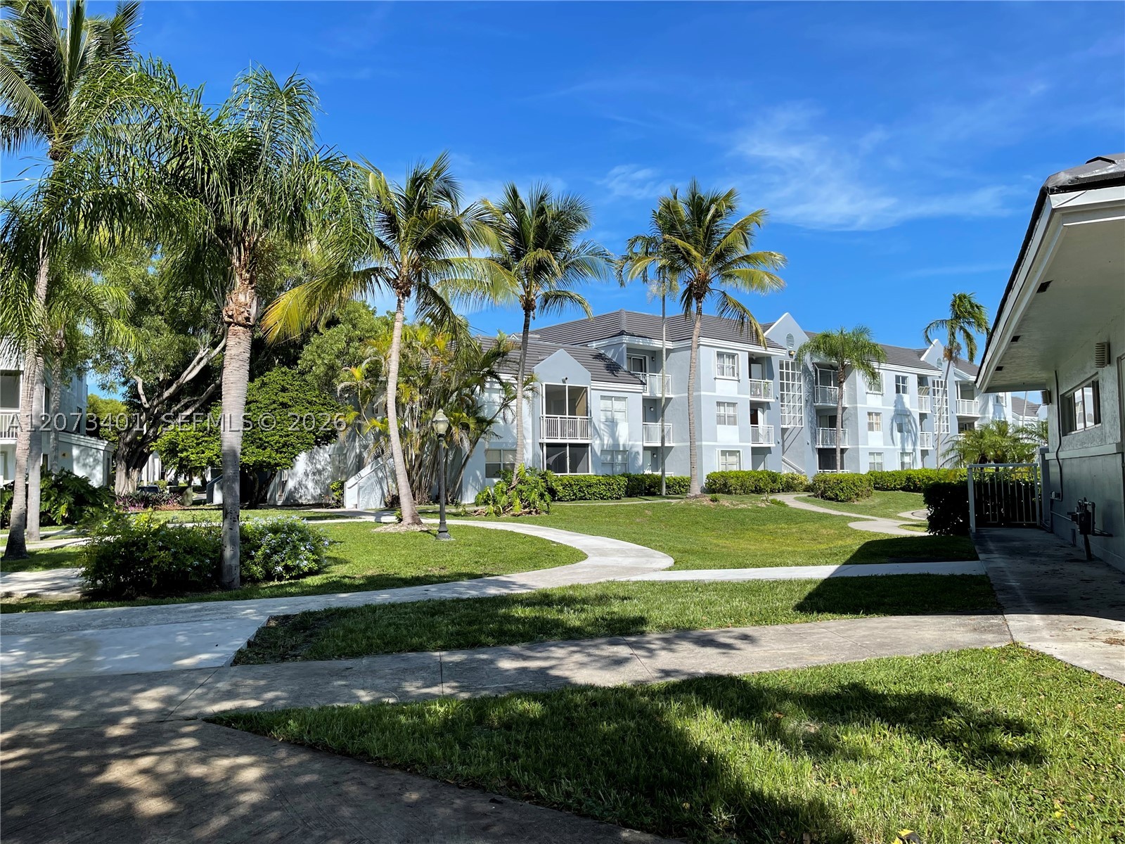 8580 SW 212th St #105, Cutler Bay FL 33189