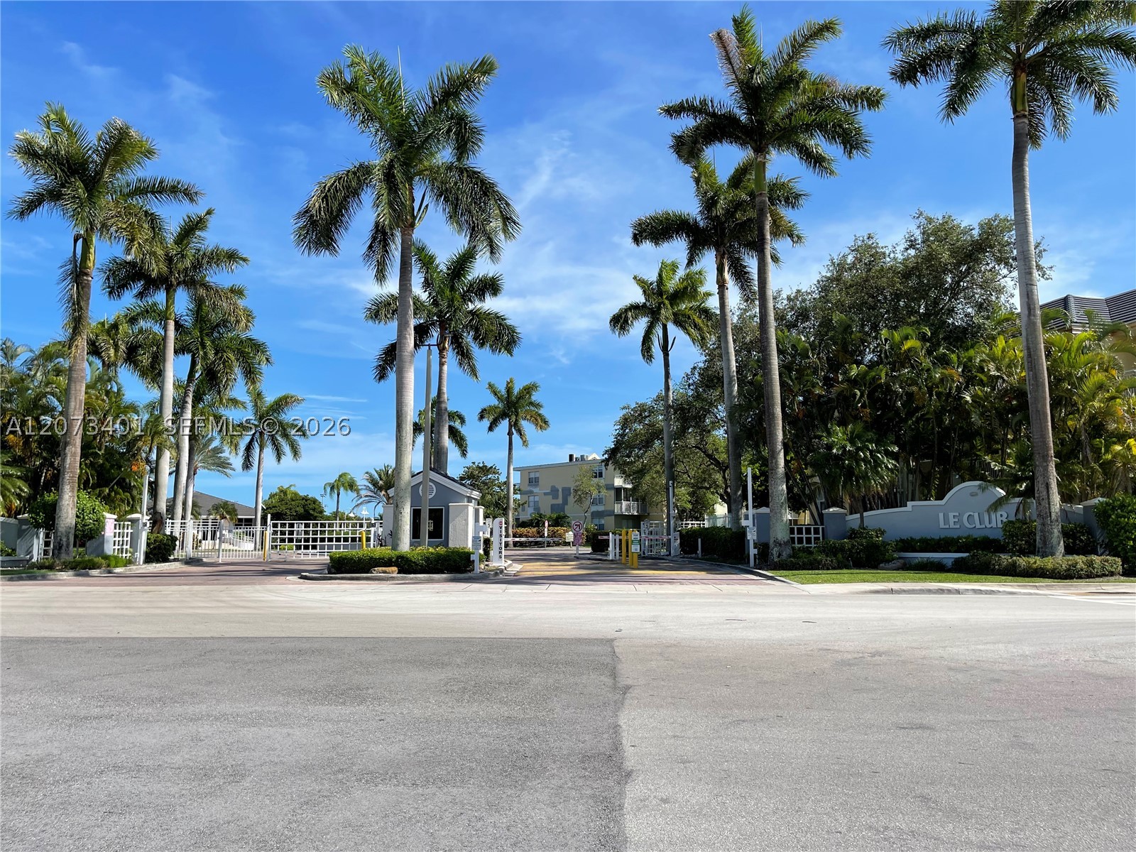 8580 SW 212th St #105, Cutler Bay FL 33189