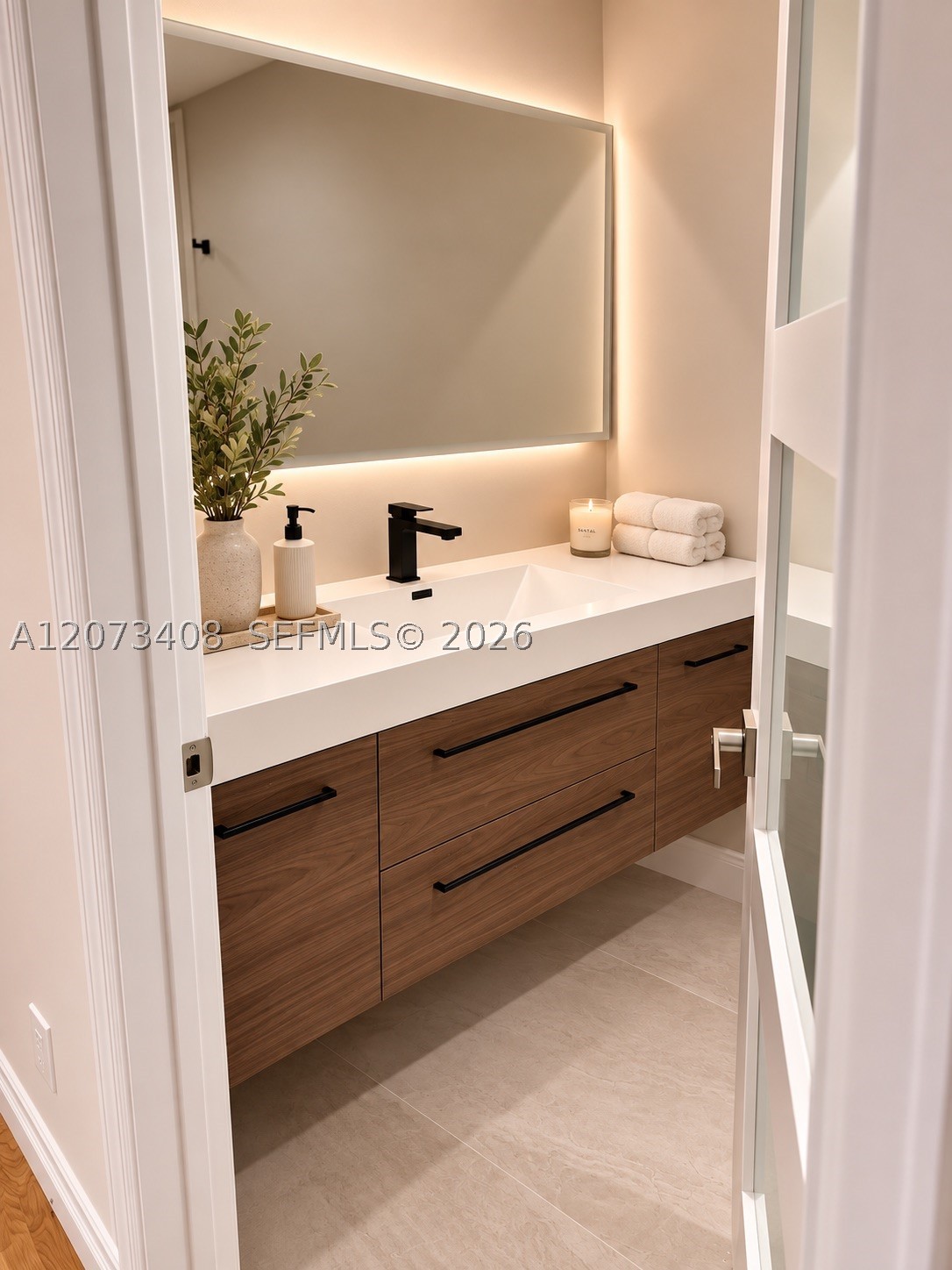 3225 NE 207th Ter, Aventura FL 33180