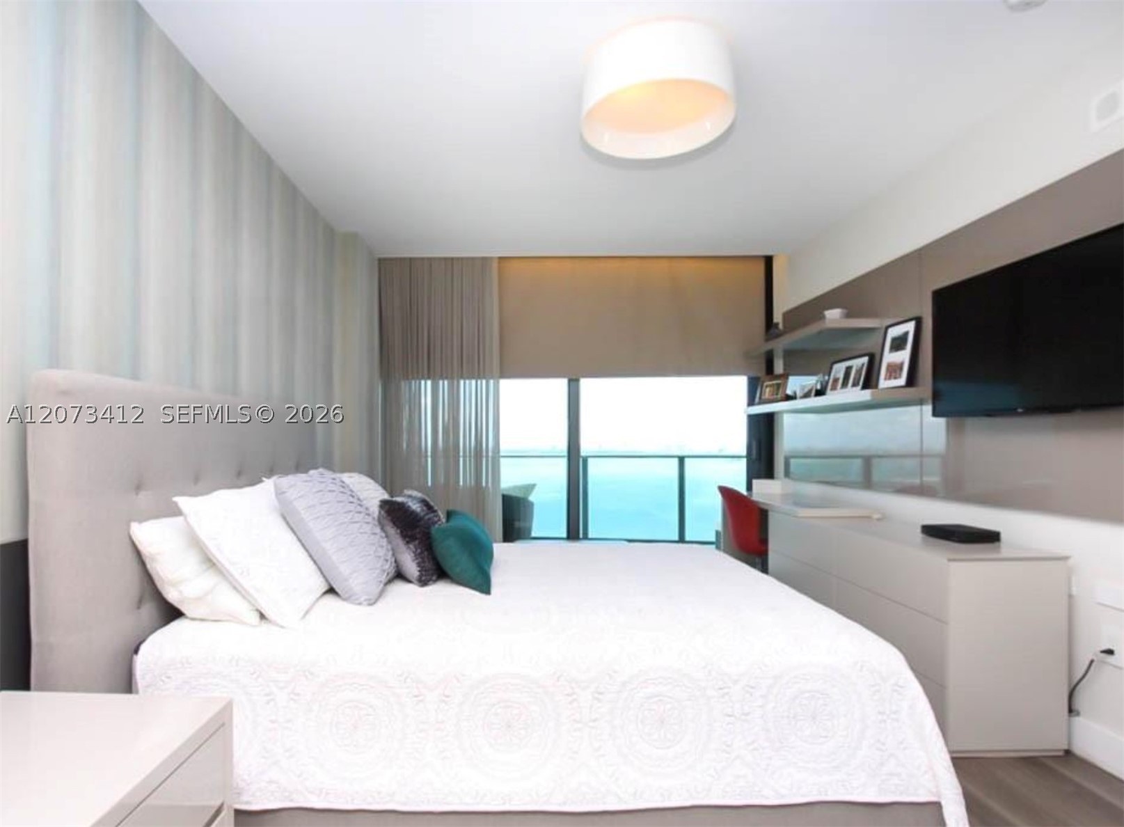 460 NE 28th St #2903, Miami FL 33137