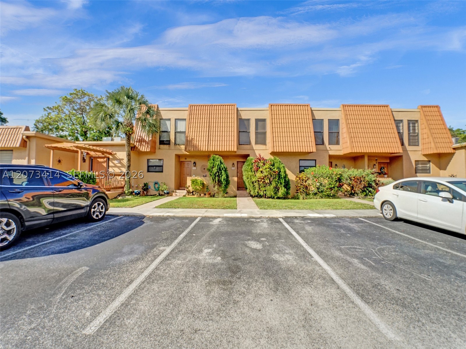9148 Limetree Ln #181, Pembroke Pines FL 33024