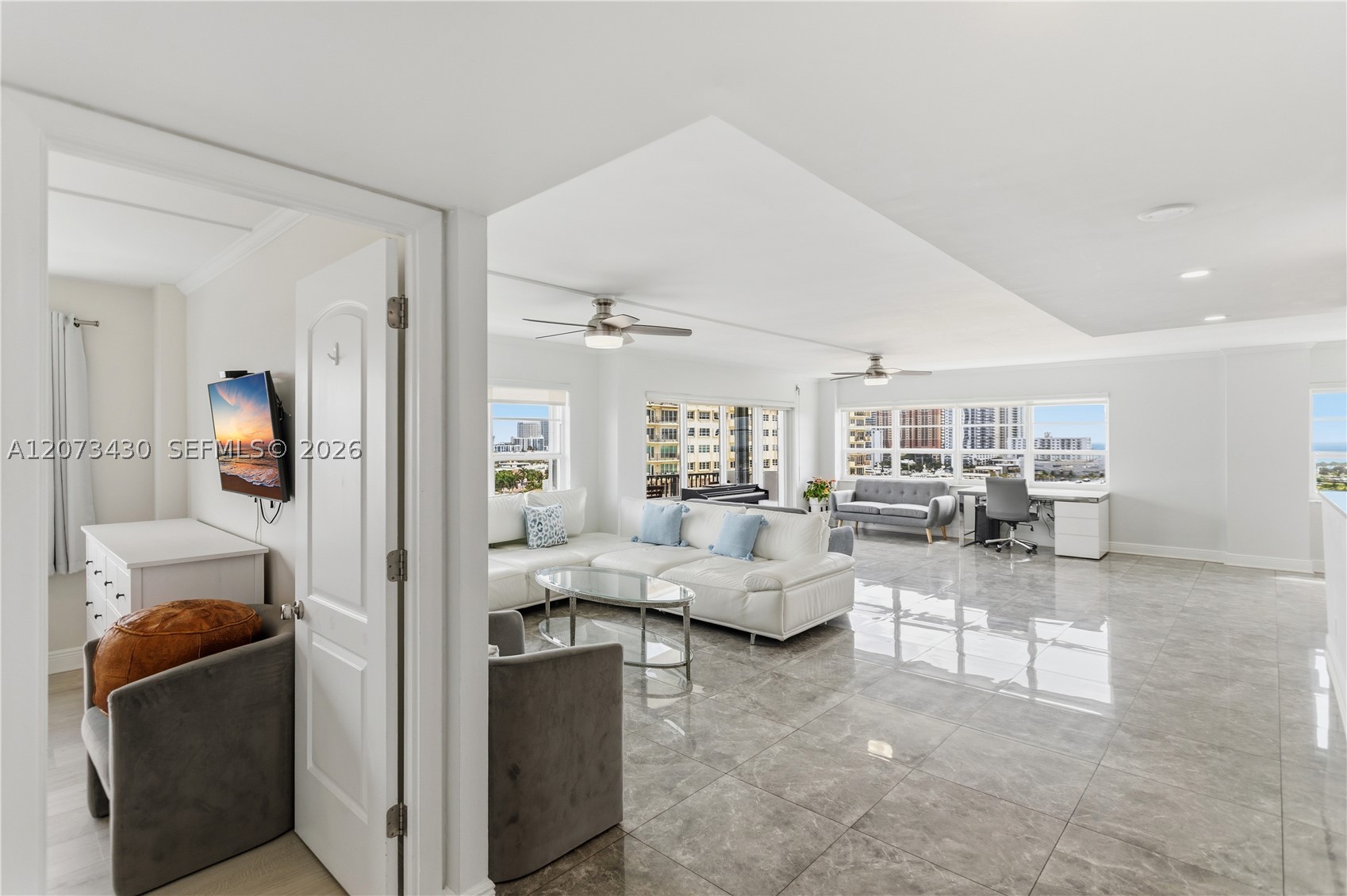 340 Sunset Dr #1210, Fort Lauderdale FL 33301