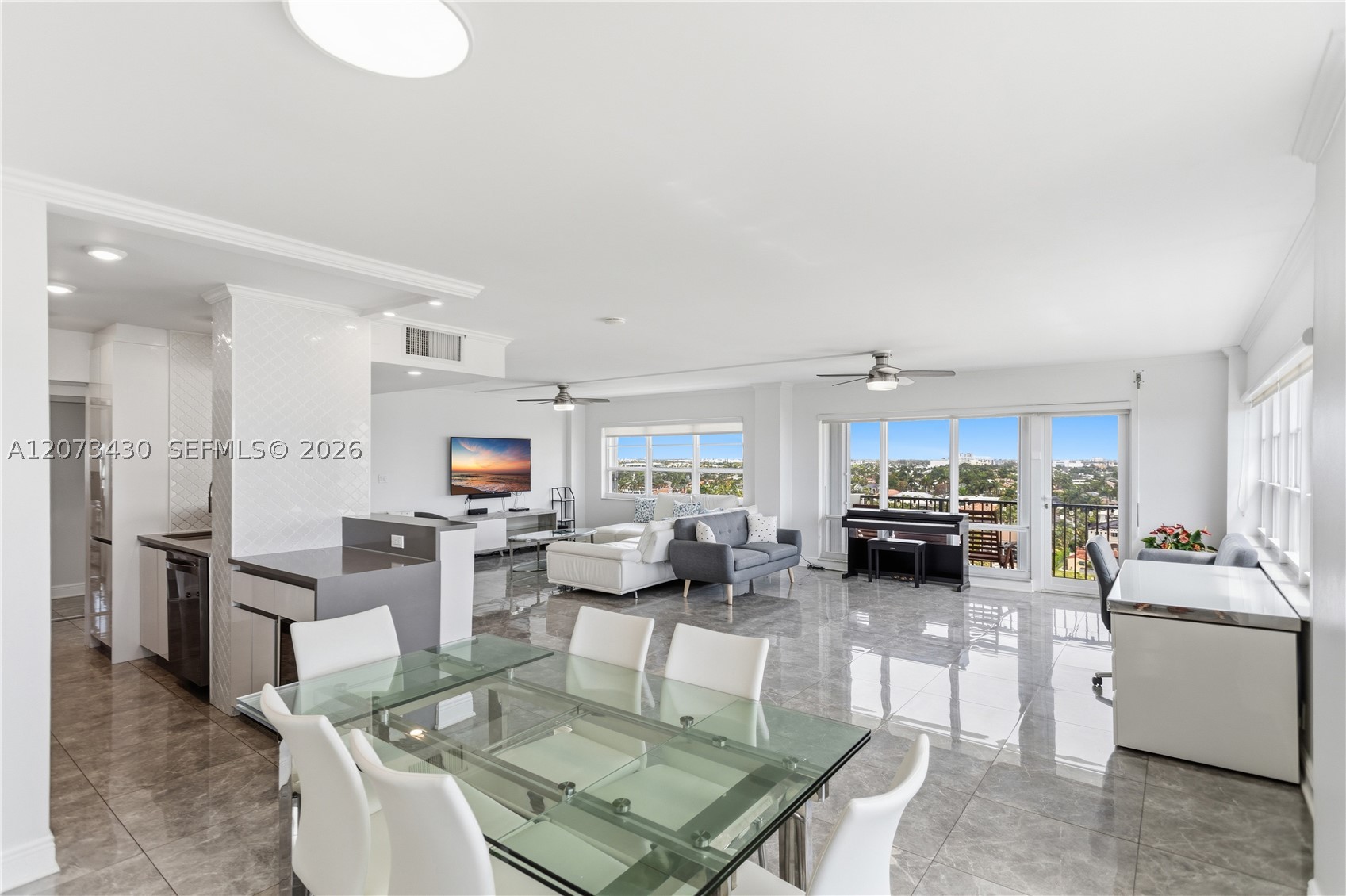 340 Sunset Dr #1210, Fort Lauderdale FL 33301
