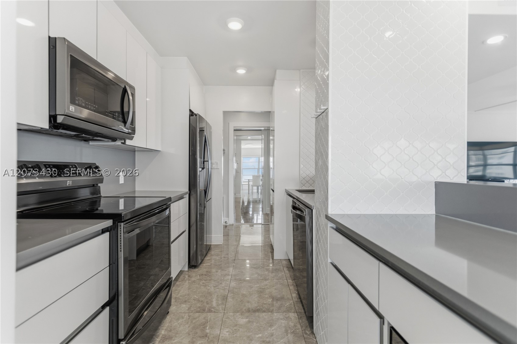 340 Sunset Dr #1210, Fort Lauderdale FL 33301