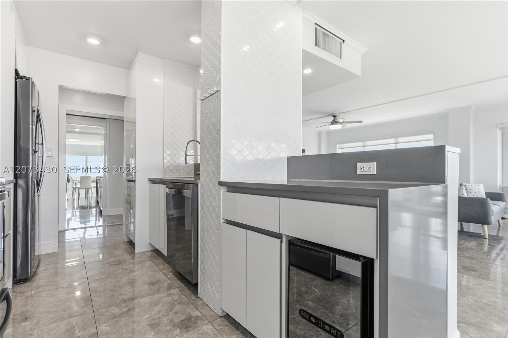 340 Sunset Dr #1210, Fort Lauderdale FL 33301