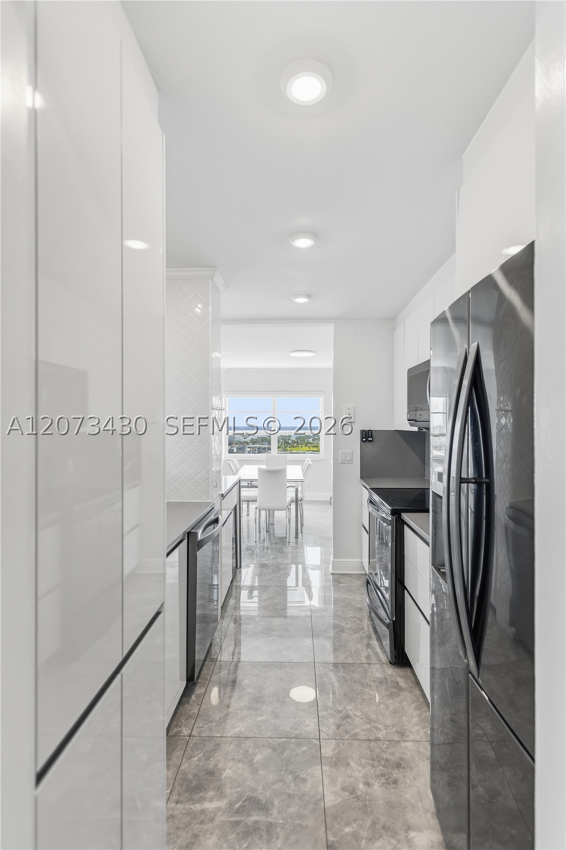 340 Sunset Dr #1210, Fort Lauderdale FL 33301