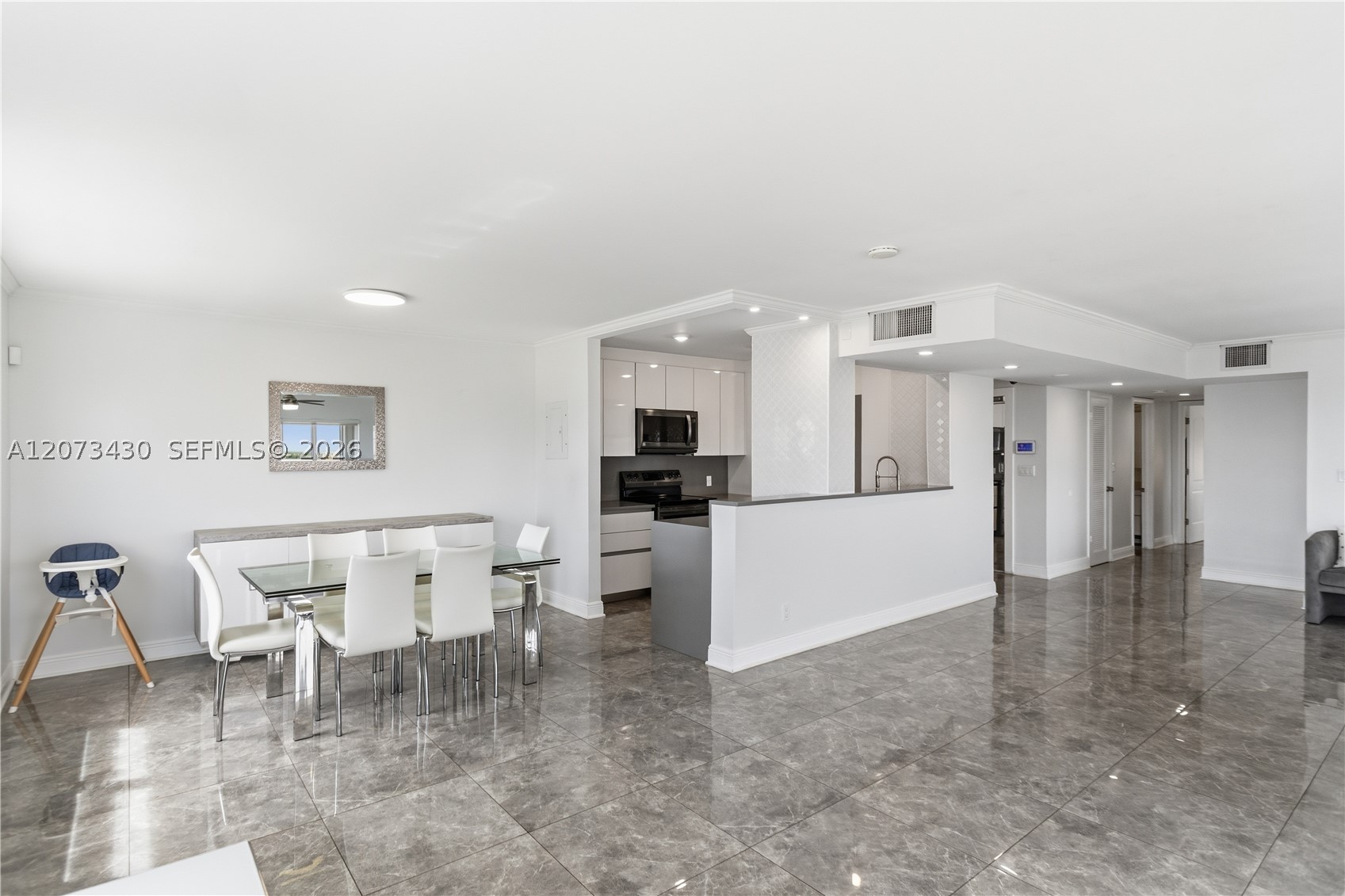 340 Sunset Dr #1210, Fort Lauderdale FL 33301
