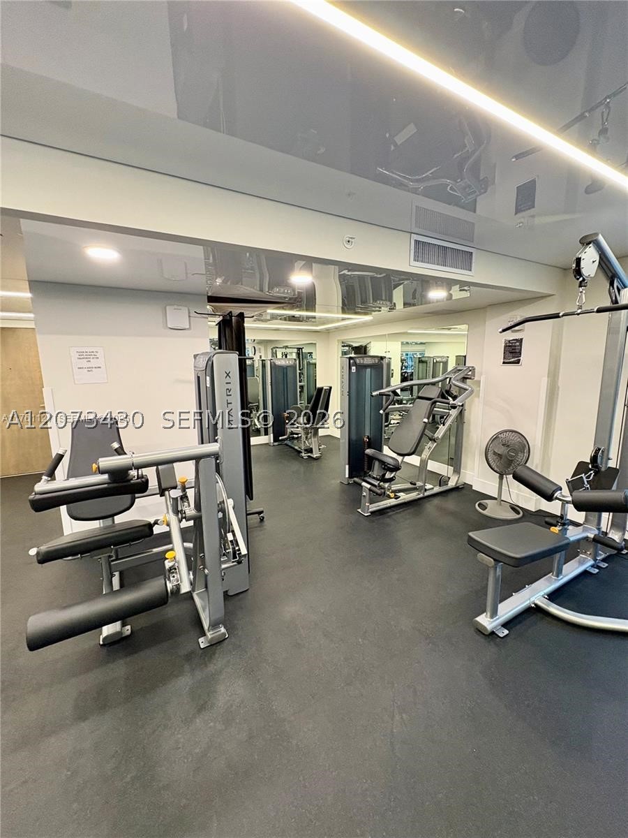 340 Sunset Dr #1210, Fort Lauderdale FL 33301