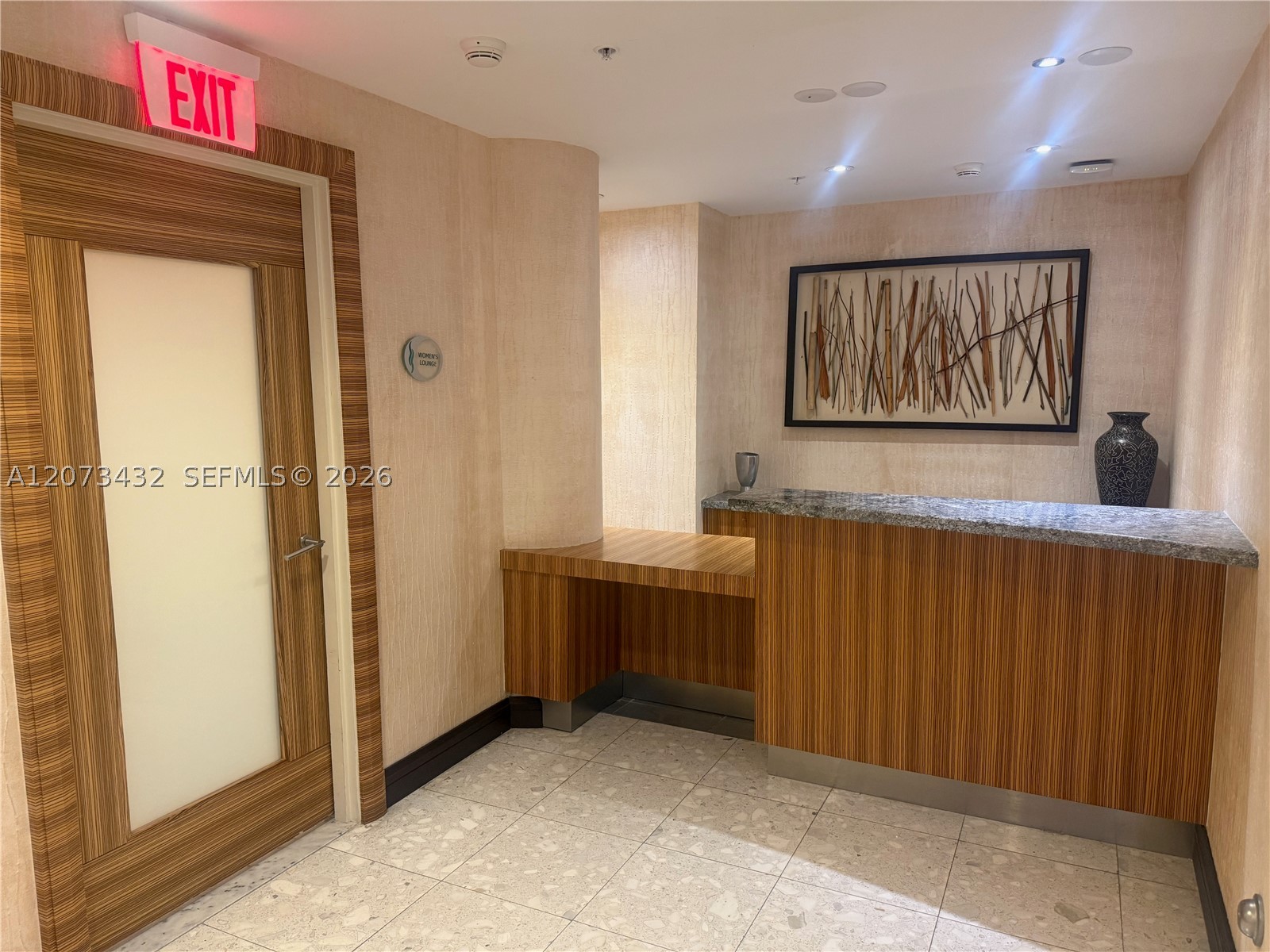 253 NE 2nd St #4607, Miami FL 33132