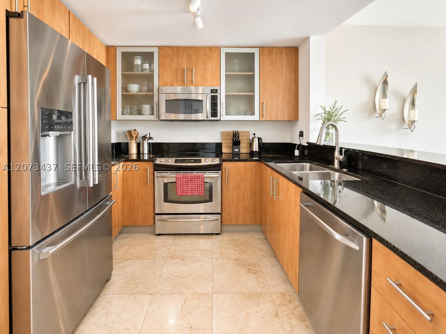 7910 Harbor Island Dr #904, North Bay Village FL 33141