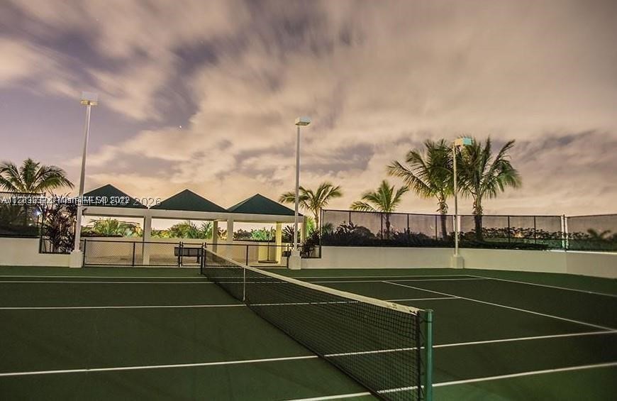4779 Collins Ave #3708, Miami Beach FL 33140