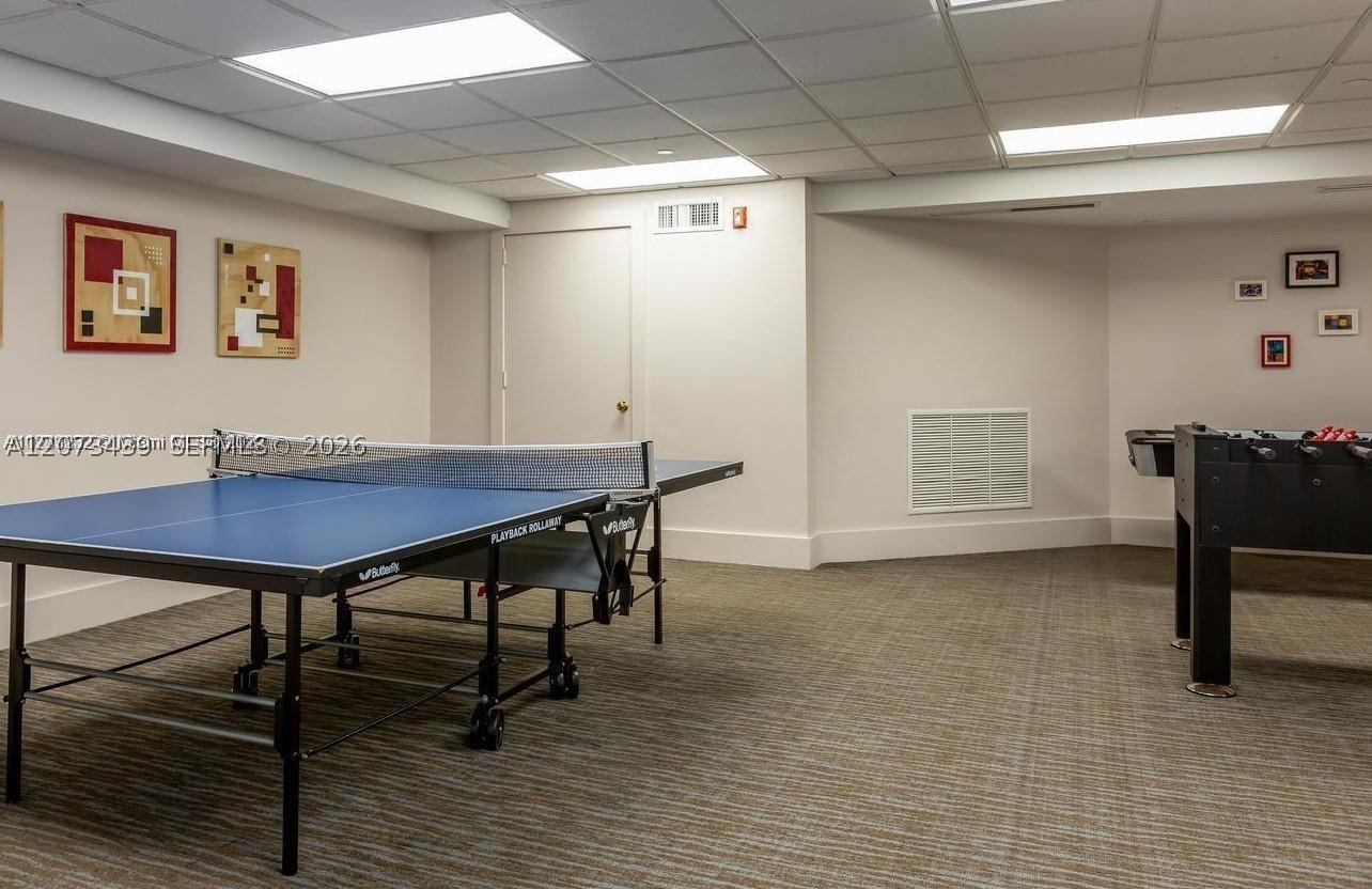 4779 Collins Ave #3708, Miami Beach FL 33140