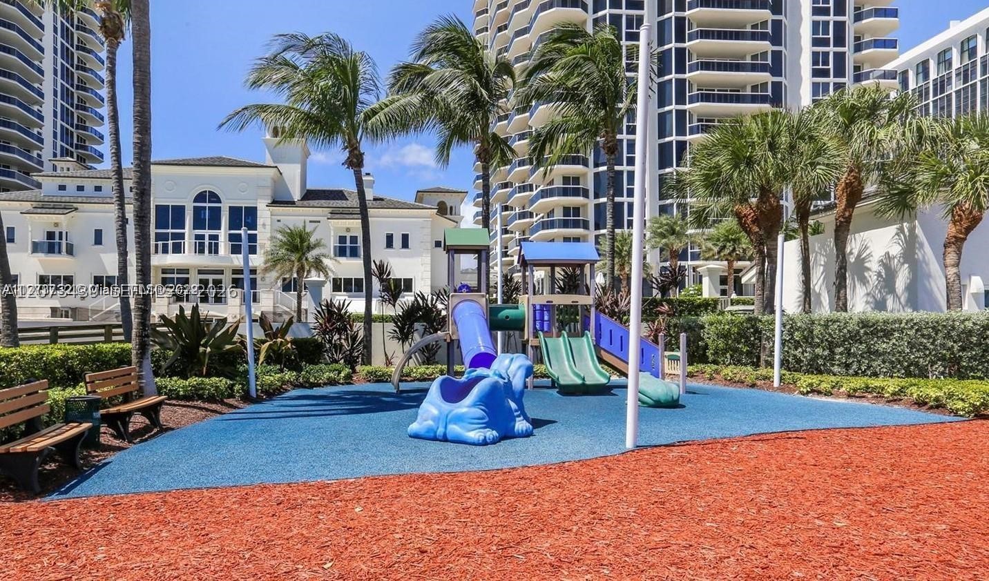 4779 Collins Ave #3708, Miami Beach FL 33140