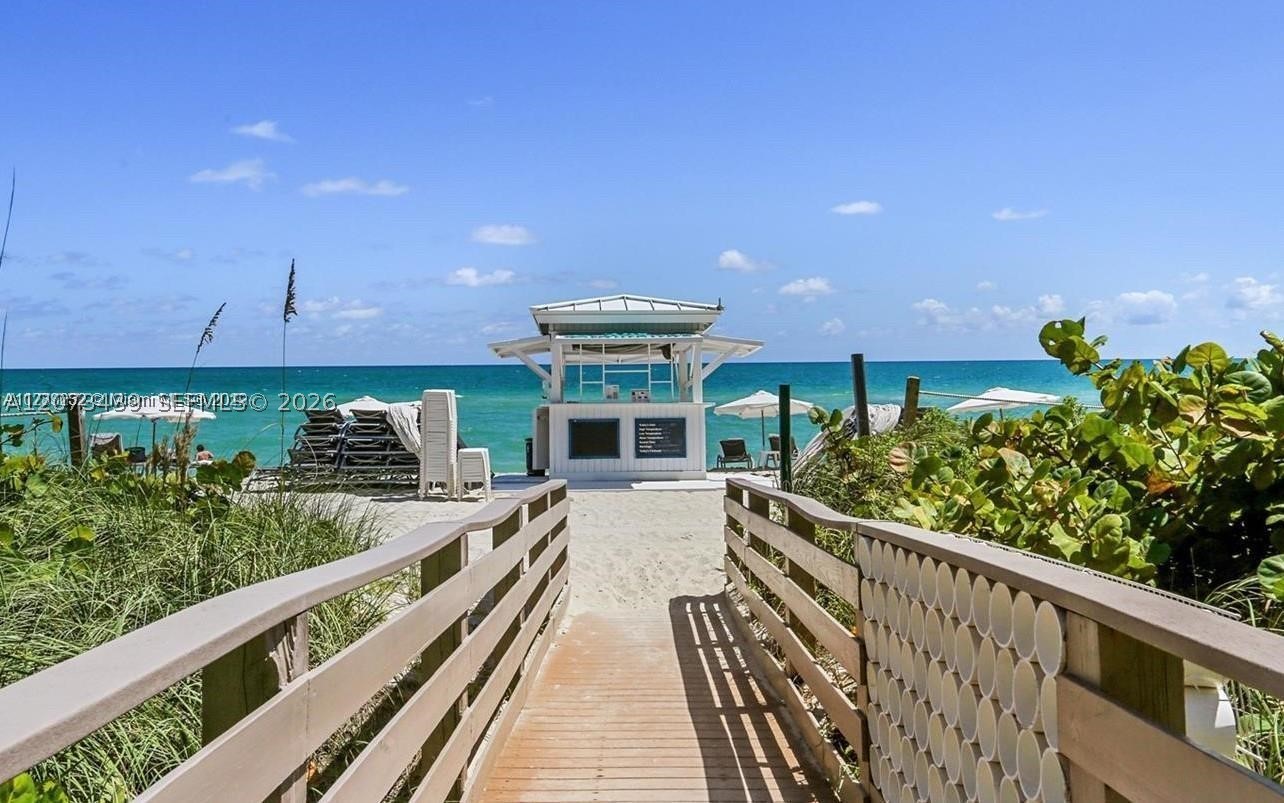 4779 Collins Ave #3708, Miami Beach FL 33140