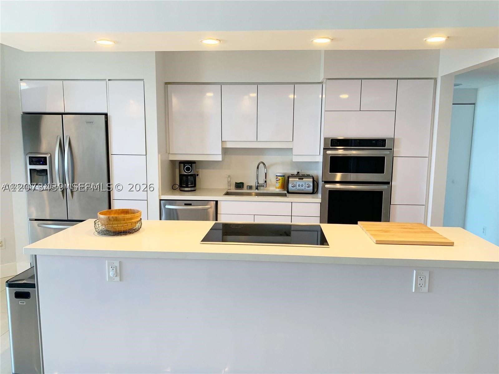 4779 Collins Ave #3708, Miami Beach FL 33140
