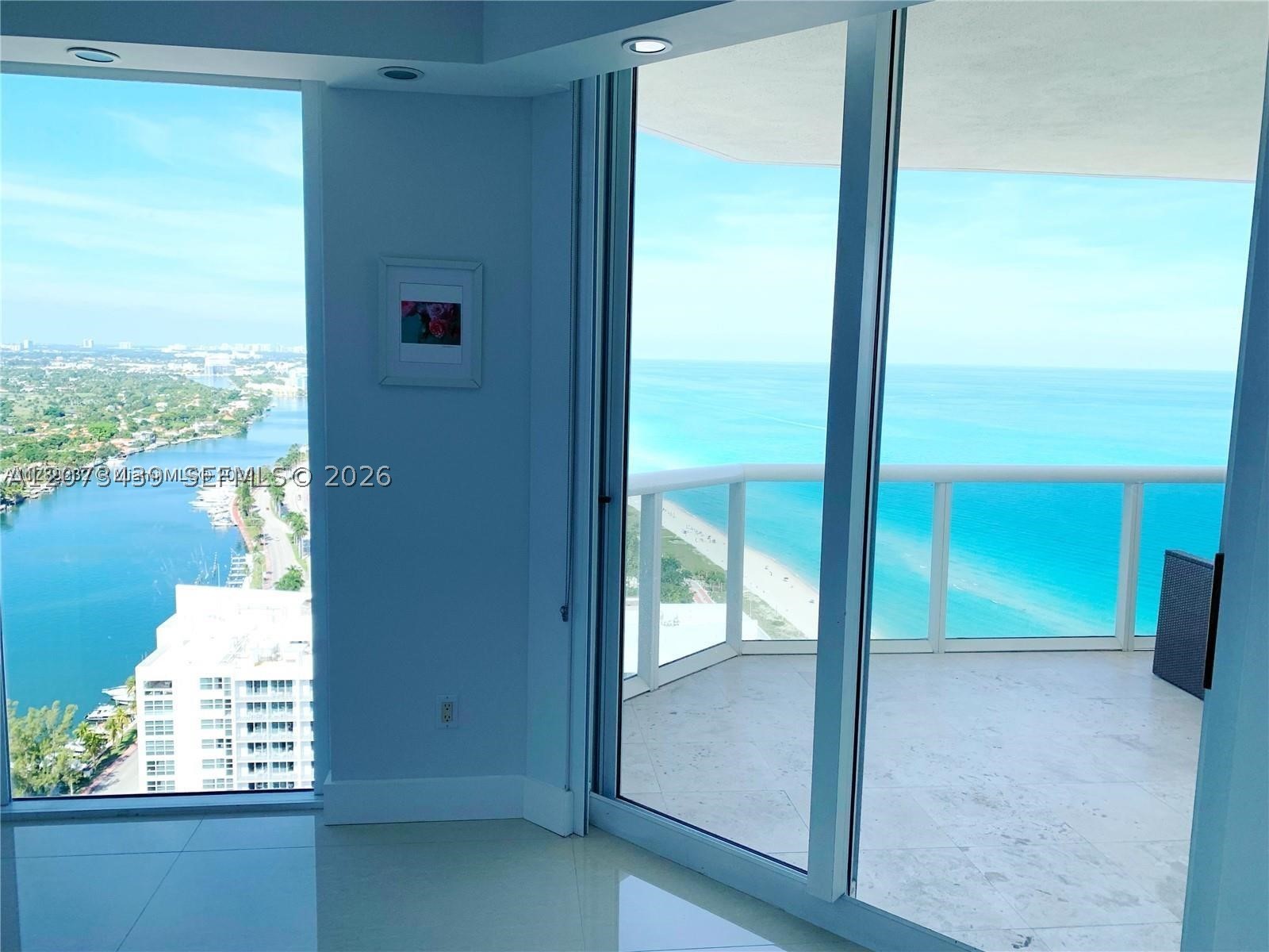 4779 Collins Ave #3708, Miami Beach FL 33140