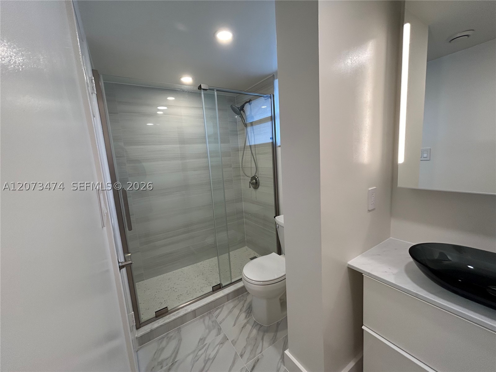3550 NE 169th St #304, North Miami Beach FL 33160