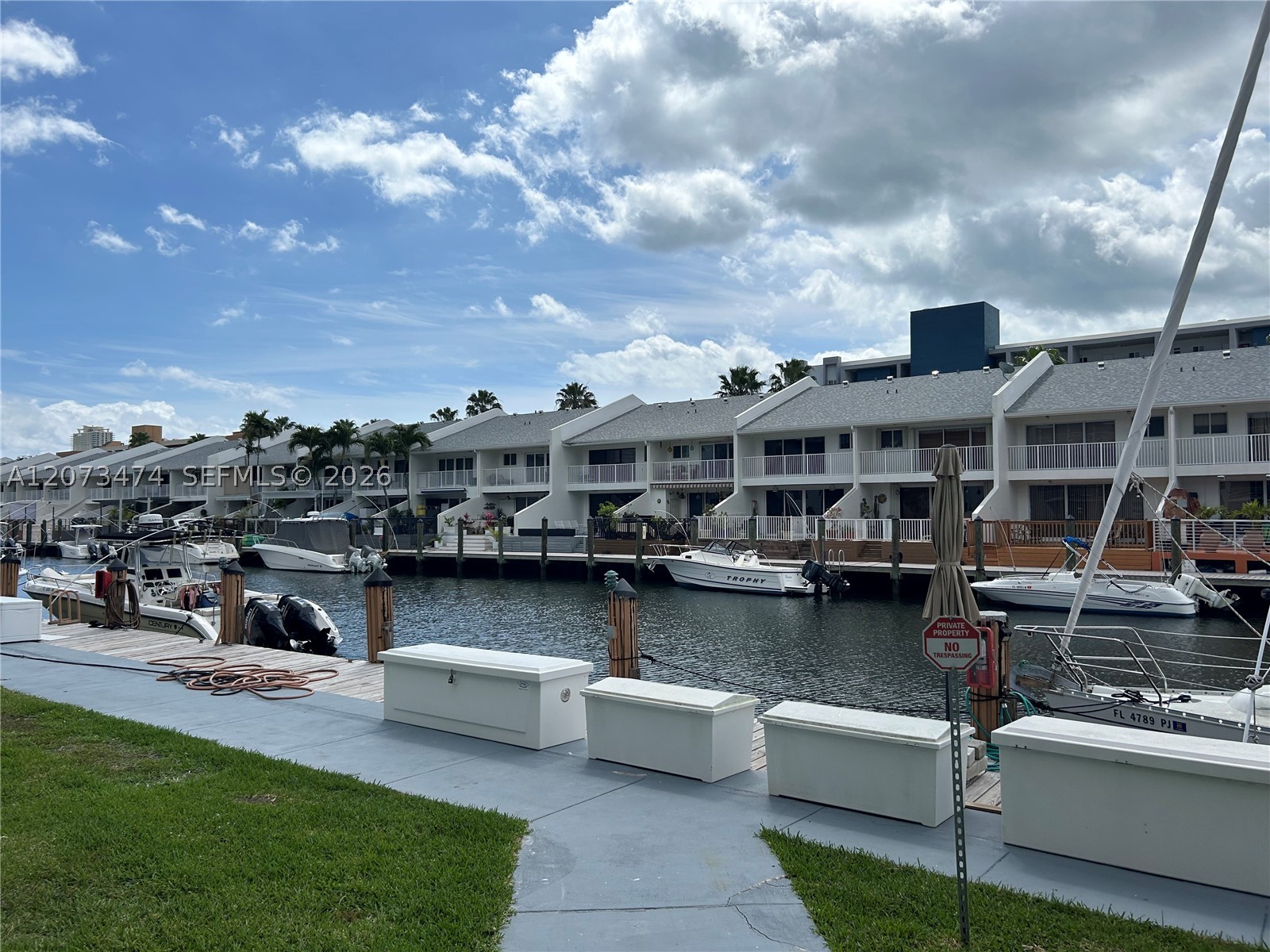3550 NE 169th St #304, North Miami Beach FL 33160