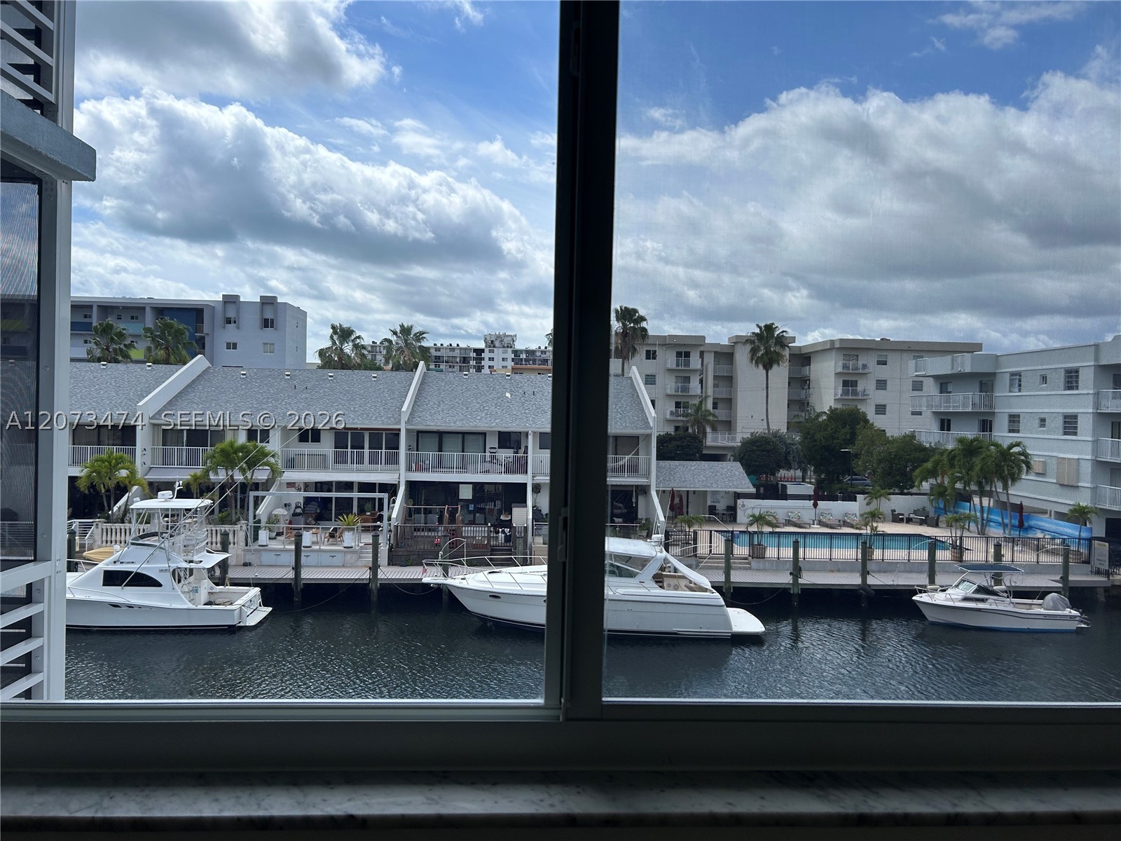 3550 NE 169th St #304, North Miami Beach FL 33160