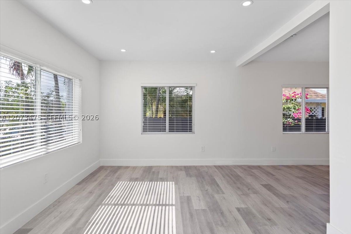 449 E 10th St, Hialeah FL 33010