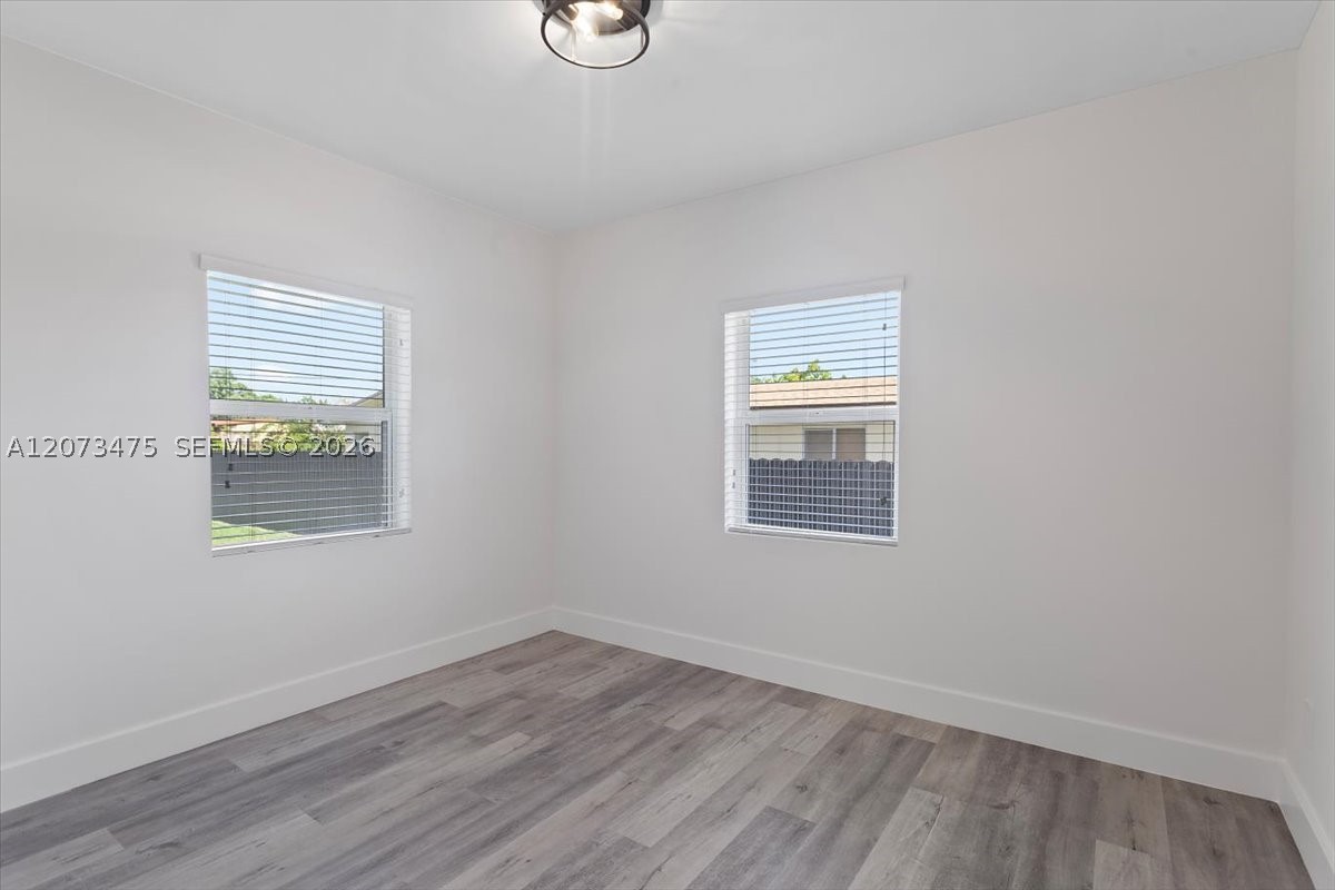 449 E 10th St, Hialeah FL 33010