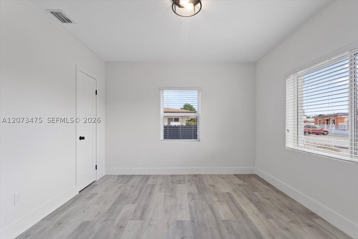 449 E 10th St, Hialeah FL 33010