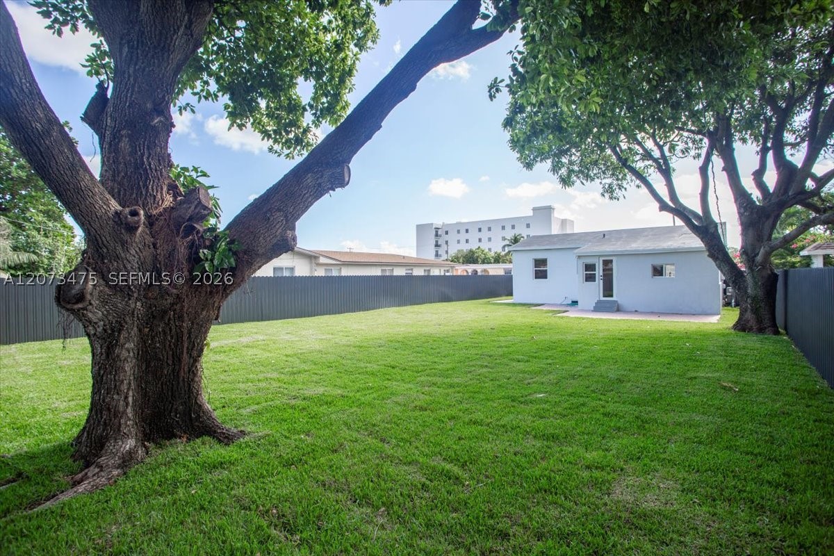 449 E 10th St, Hialeah FL 33010