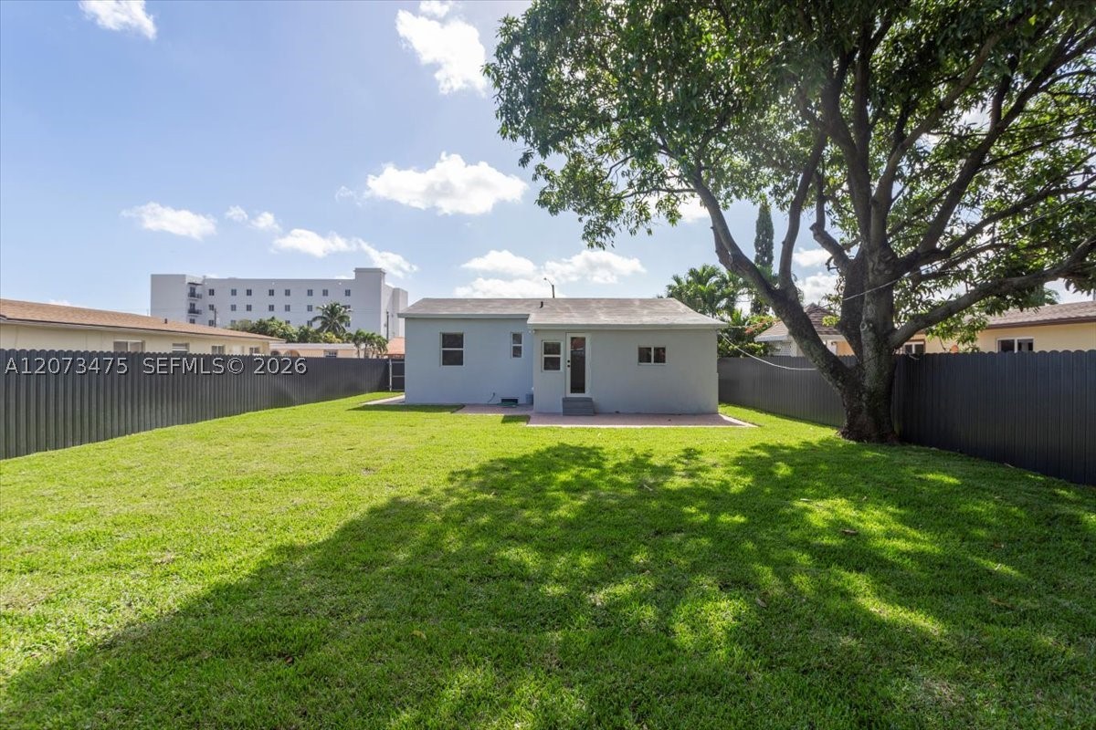 449 E 10th St, Hialeah FL 33010