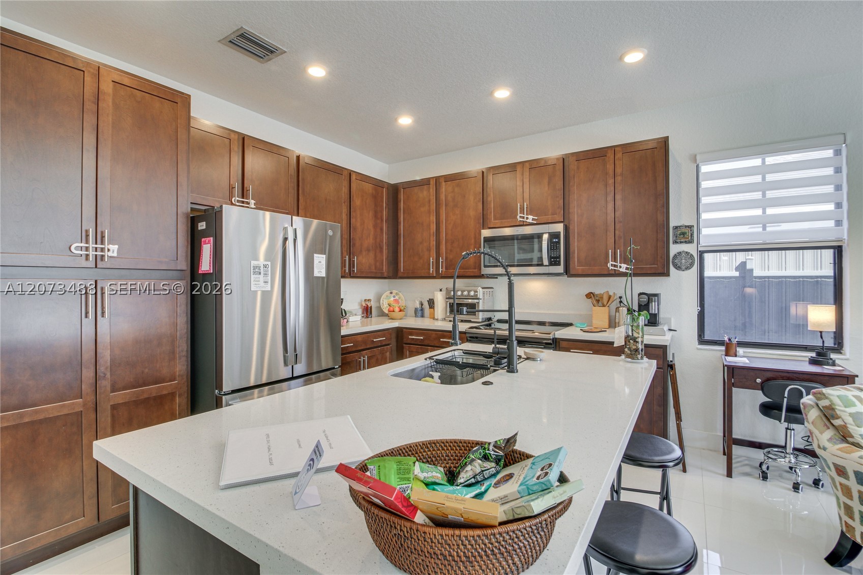3751 SW 97th Ave, Miami FL 33165