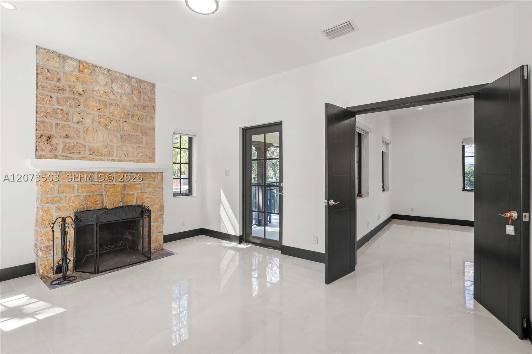 519 Alhambra Cir, Coral Gables FL 33134