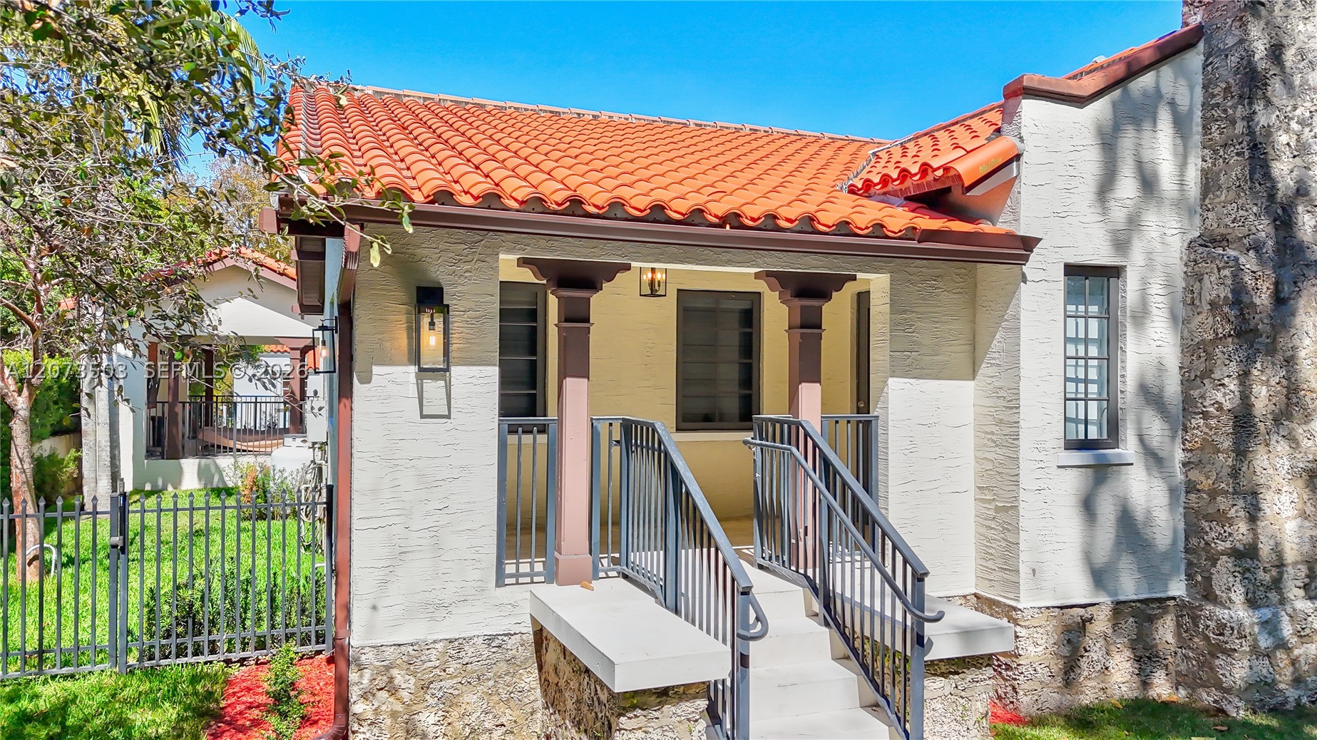 519 Alhambra Cir, Coral Gables FL 33134