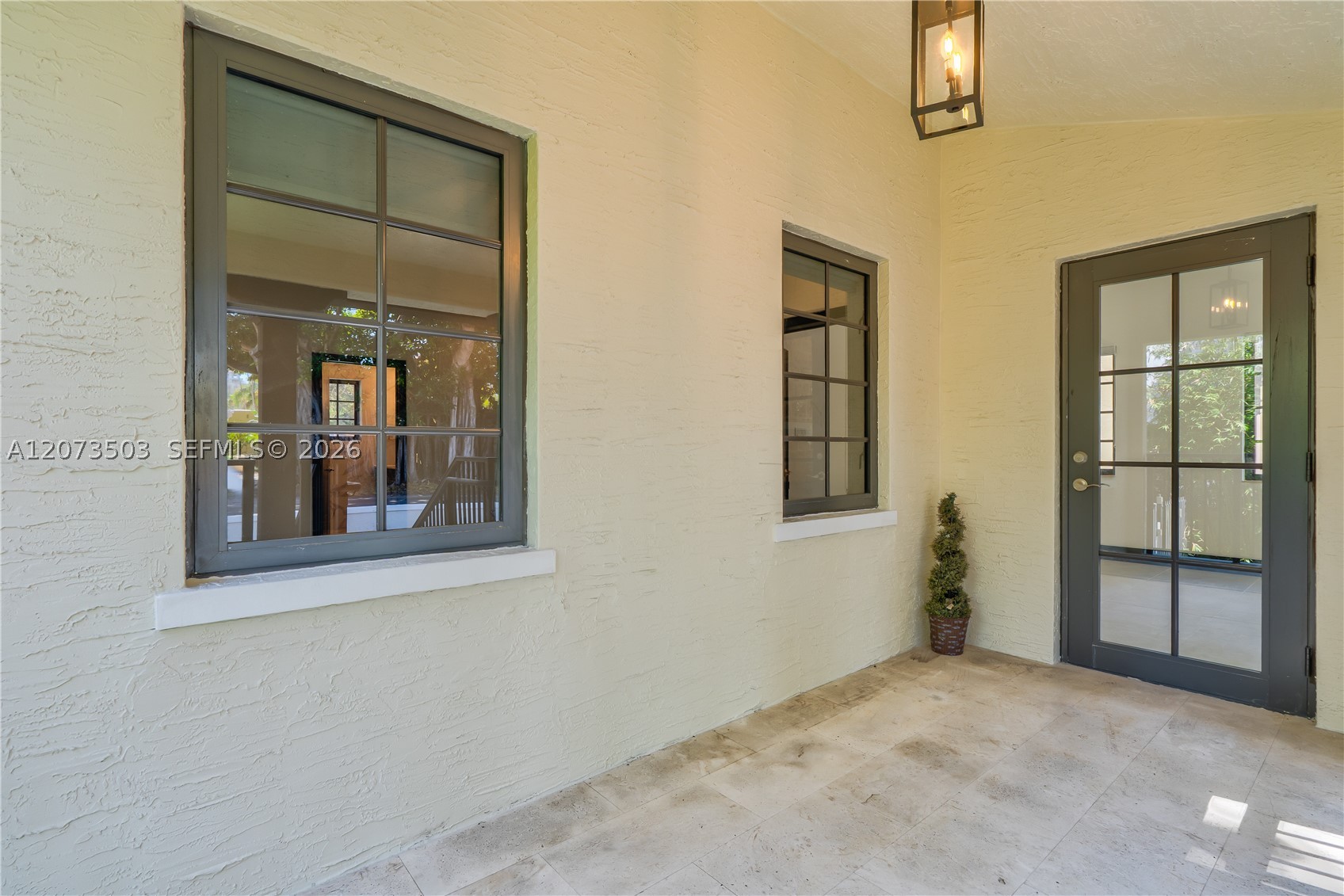 519 Alhambra Cir, Coral Gables FL 33134