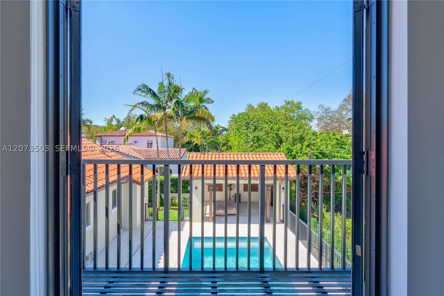 519 Alhambra Cir, Coral Gables FL 33134