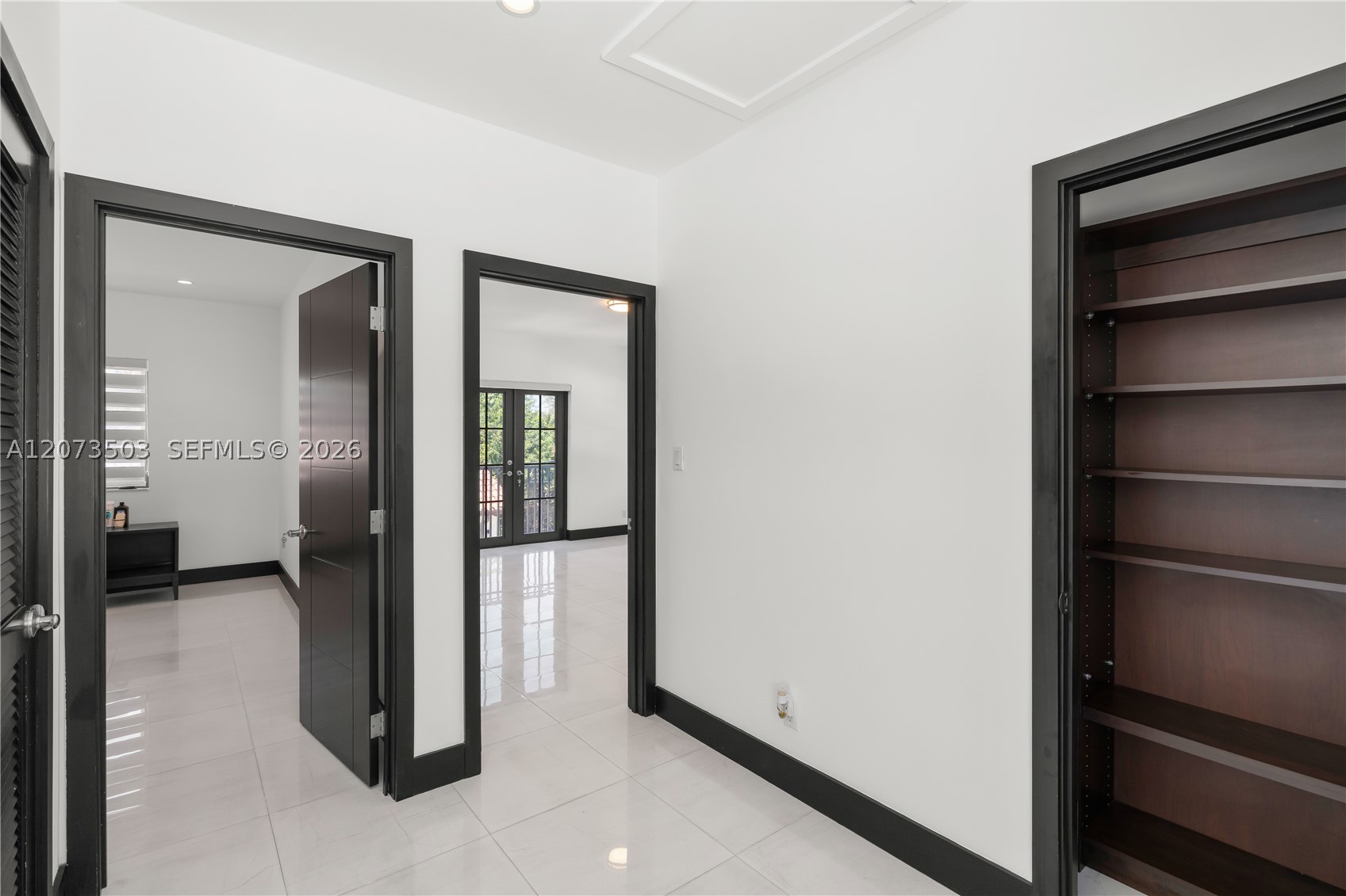 519 Alhambra Cir, Coral Gables FL 33134