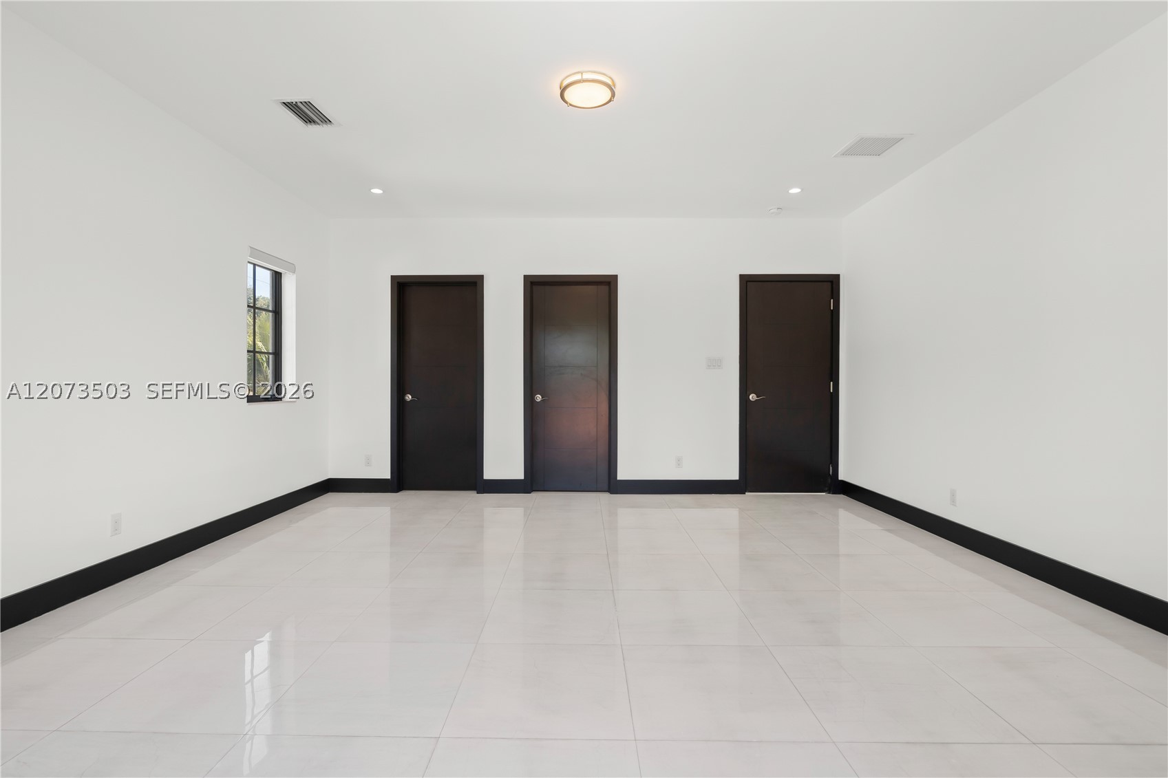 519 Alhambra Cir, Coral Gables FL 33134