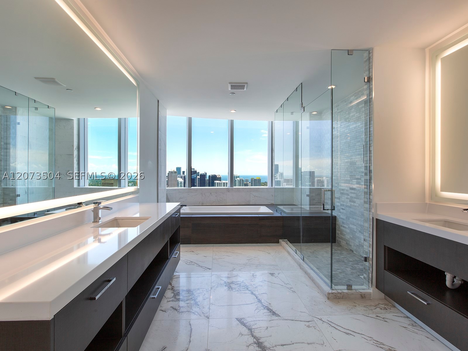851 NE 1st Ave #PH5011, Miami FL 33132
