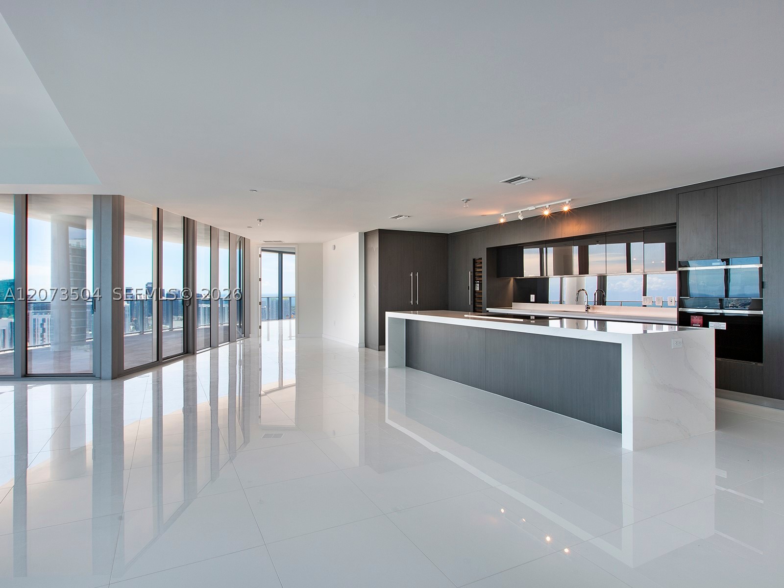 851 NE 1st Ave #PH5011, Miami FL 33132