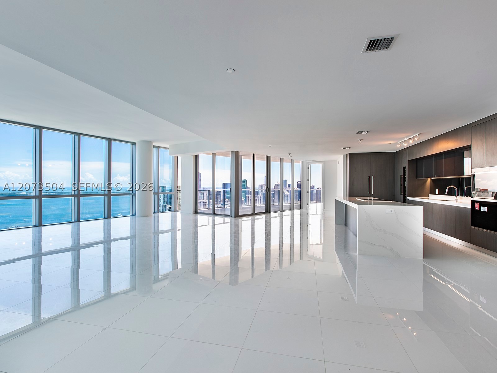 851 NE 1st Ave #PH5011, Miami FL 33132