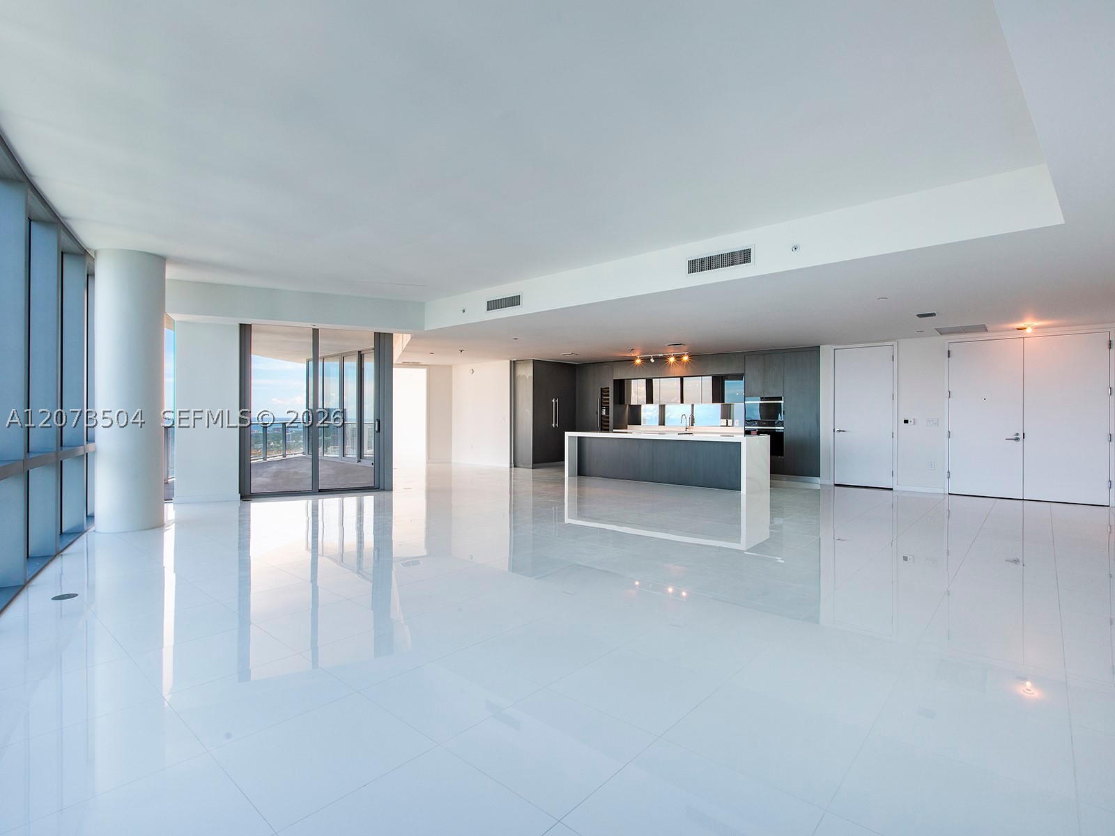 851 NE 1st Ave #PH5011, Miami FL 33132