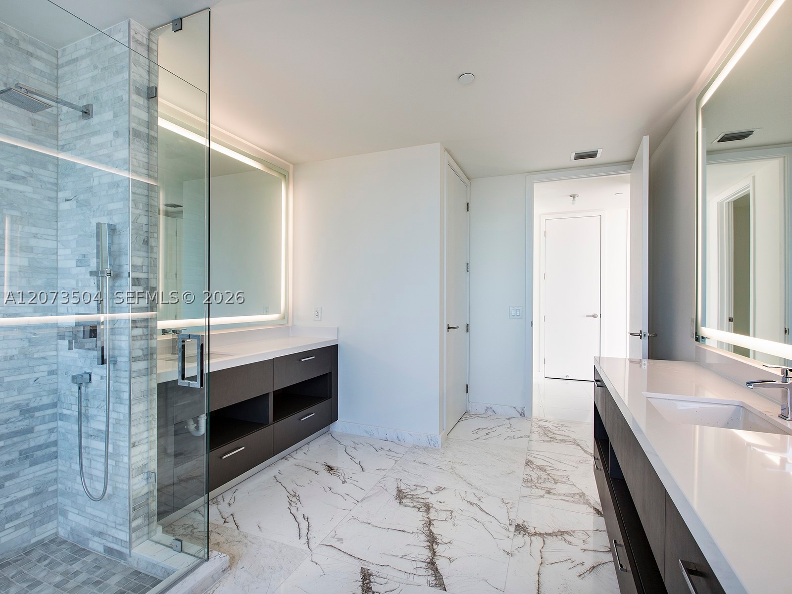 851 NE 1st Ave #PH5011, Miami FL 33132