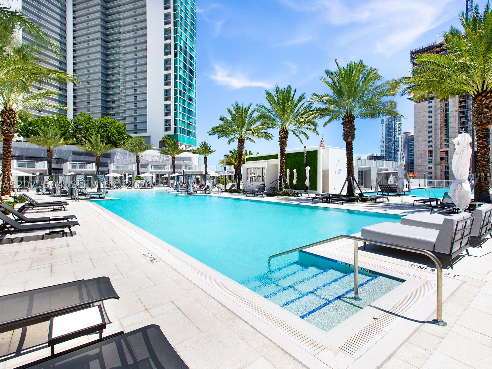 851 NE 1st Ave #PH5011, Miami FL 33132
