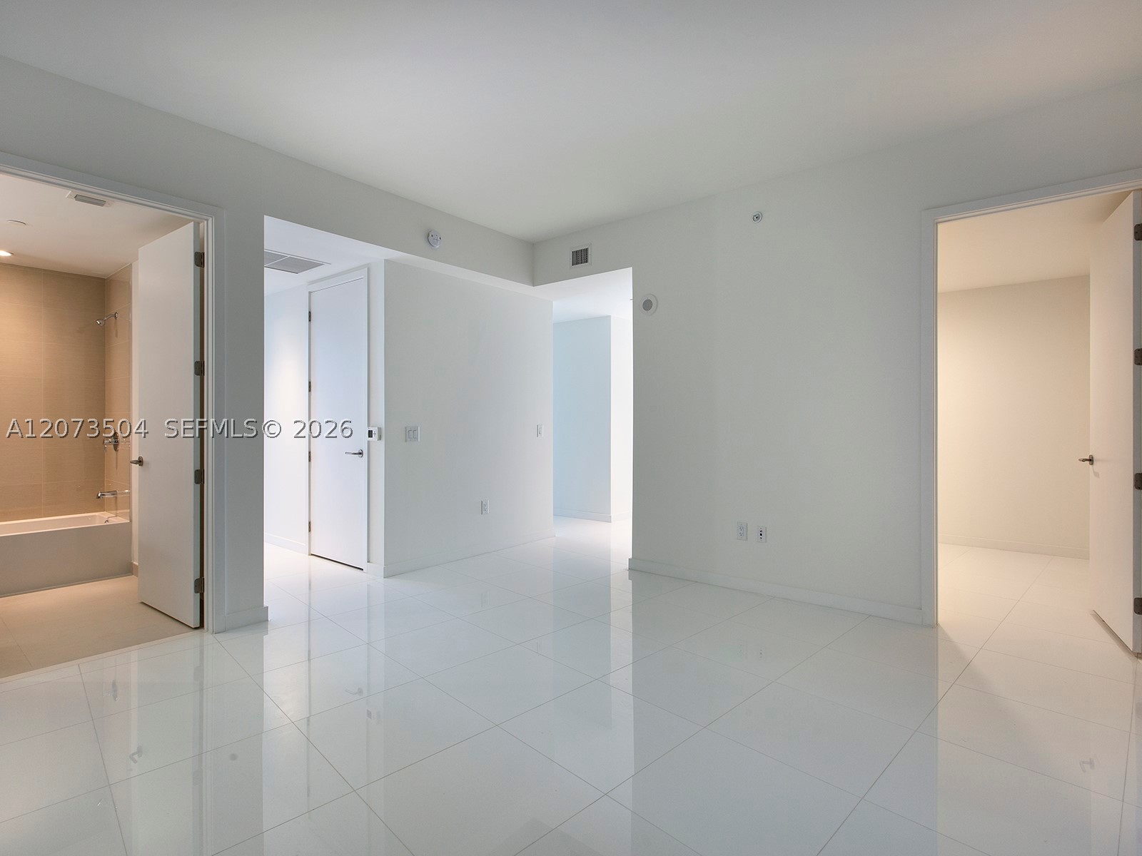 851 NE 1st Ave #PH5011, Miami FL 33132
