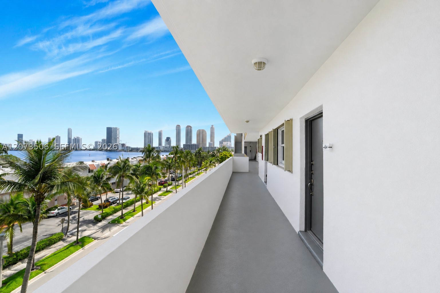 3770 NE 171st St #504, North Miami Beach FL 33160