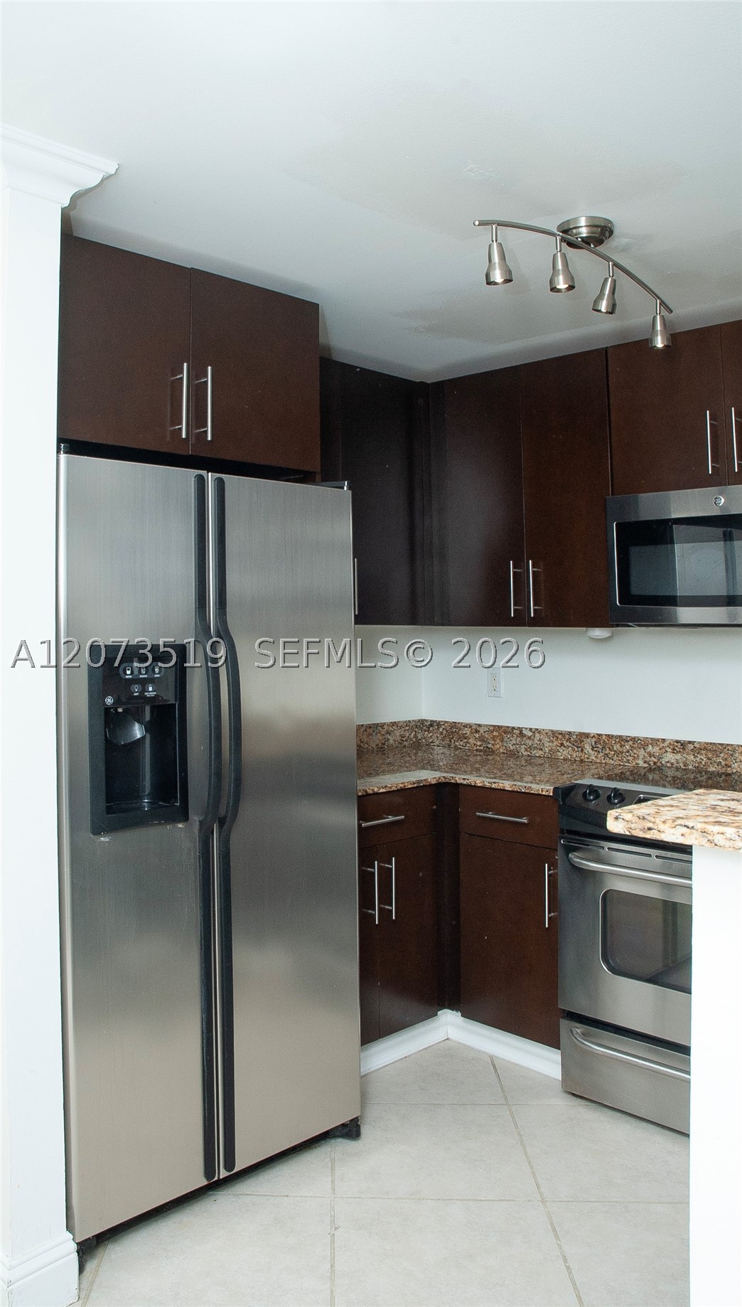 10 Aragon Ave #703, Coral Gables FL 33134