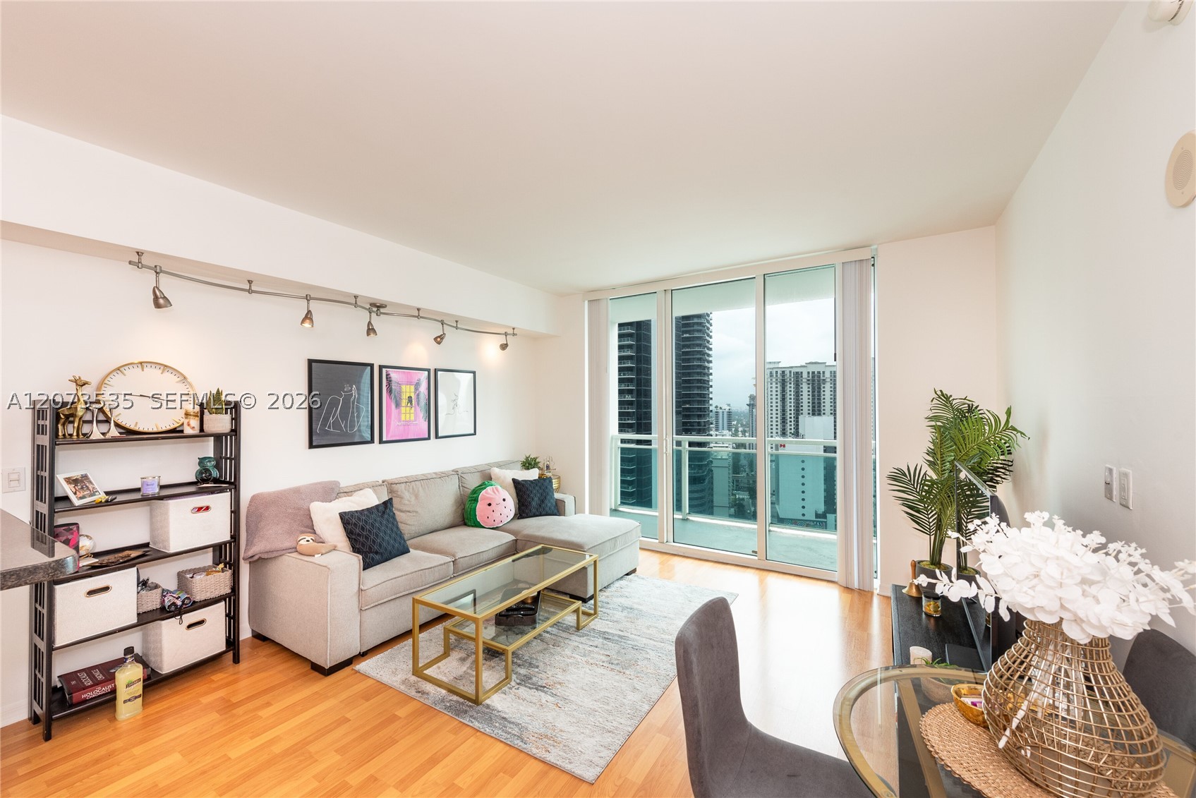 951 Brickell Ave #2709, Miami FL 33131