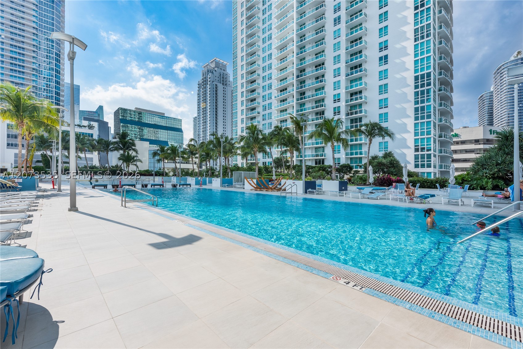 951 Brickell Ave #2709, Miami FL 33131